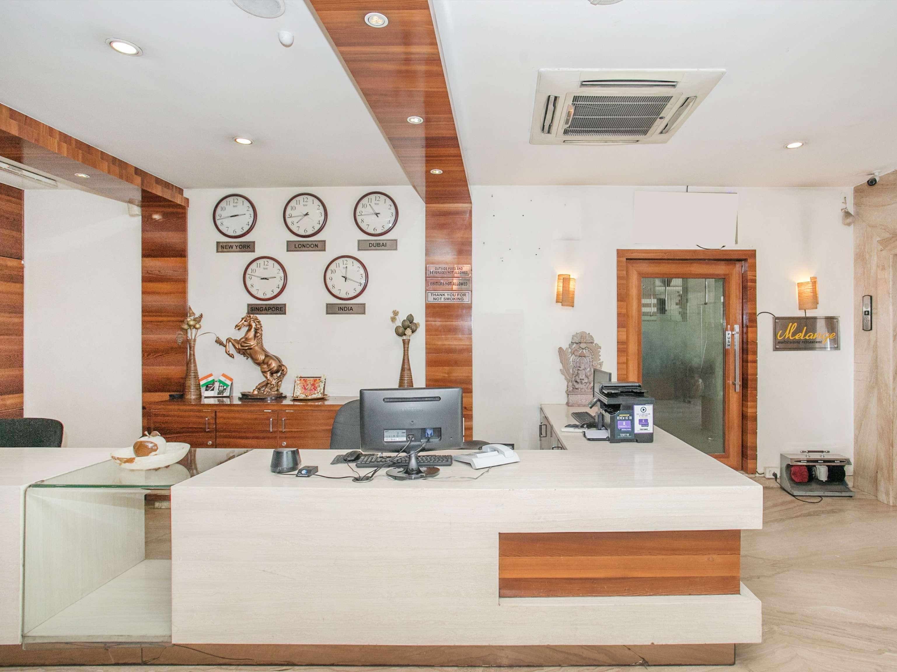 Capital O 14972 Hotel Ekaa Bangalore Buitenkant foto